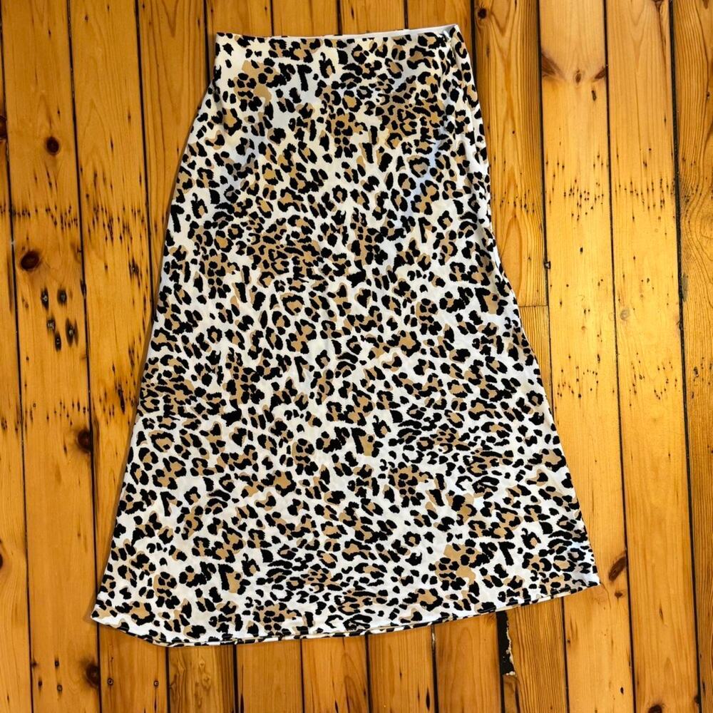 Aritzia | Leopard Print Midi Skirt in Black, Brown, & Cream | Size 4